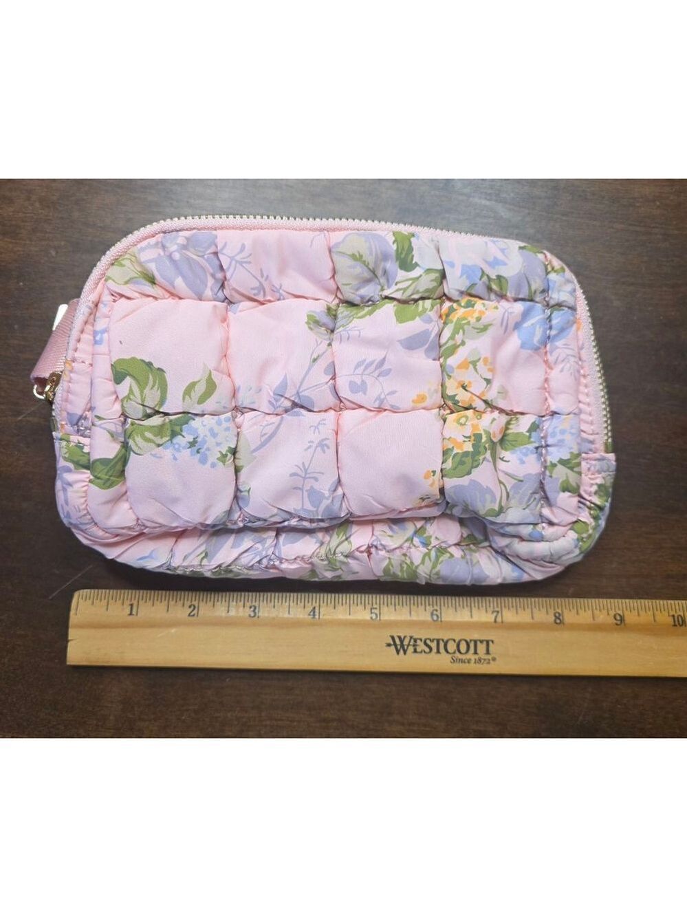 Women's Unbranded Pink Floral Quilted Cosmetic Bag One Size